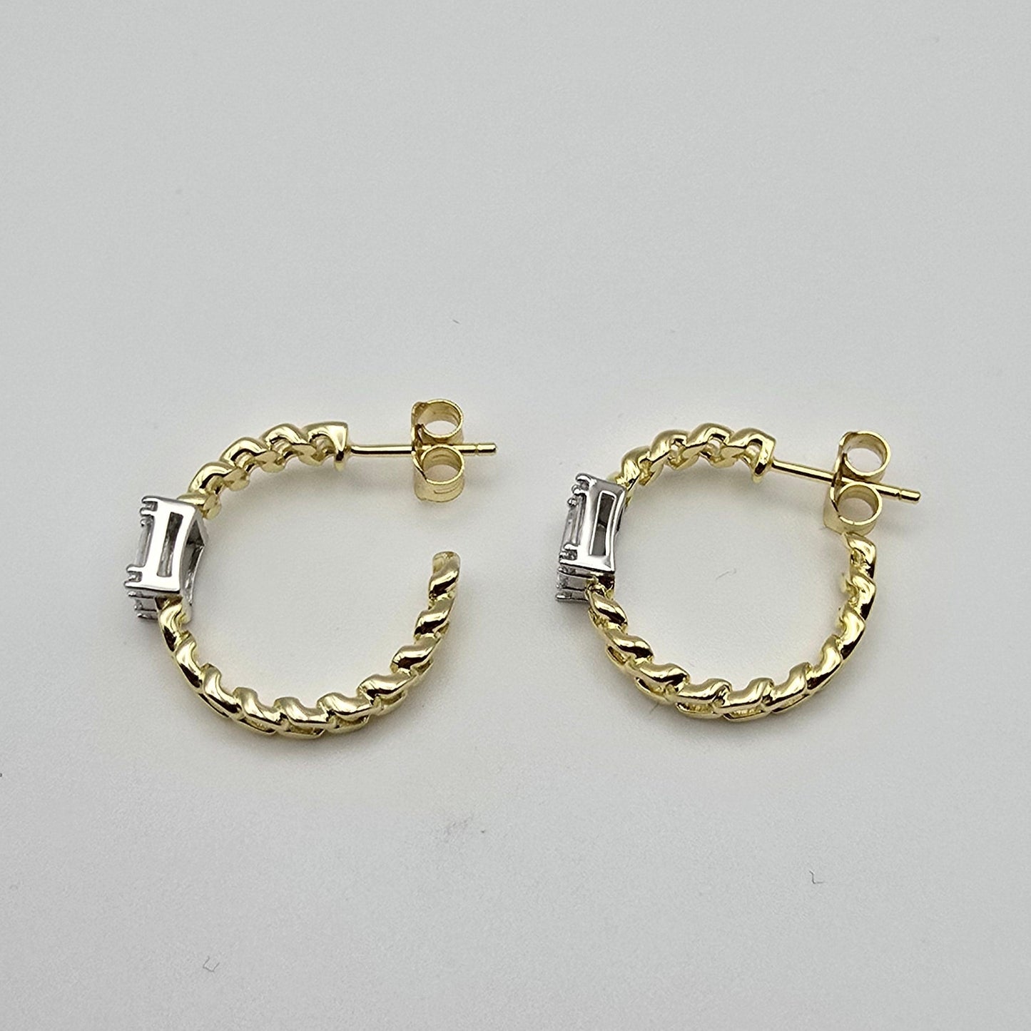 LARGE CHAIN HOOP WITH HALO