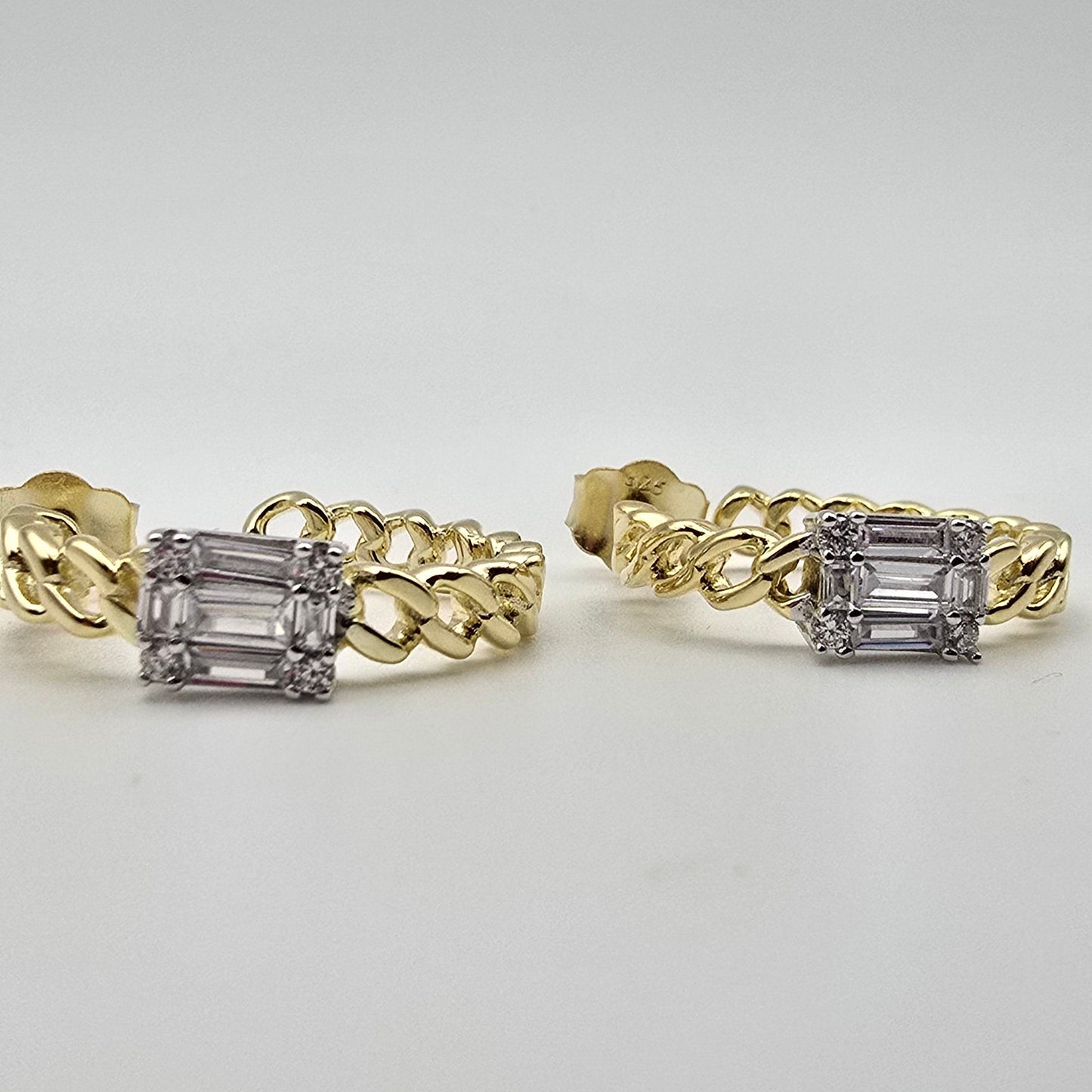 LARGE CHAIN HOOP WITH HALO