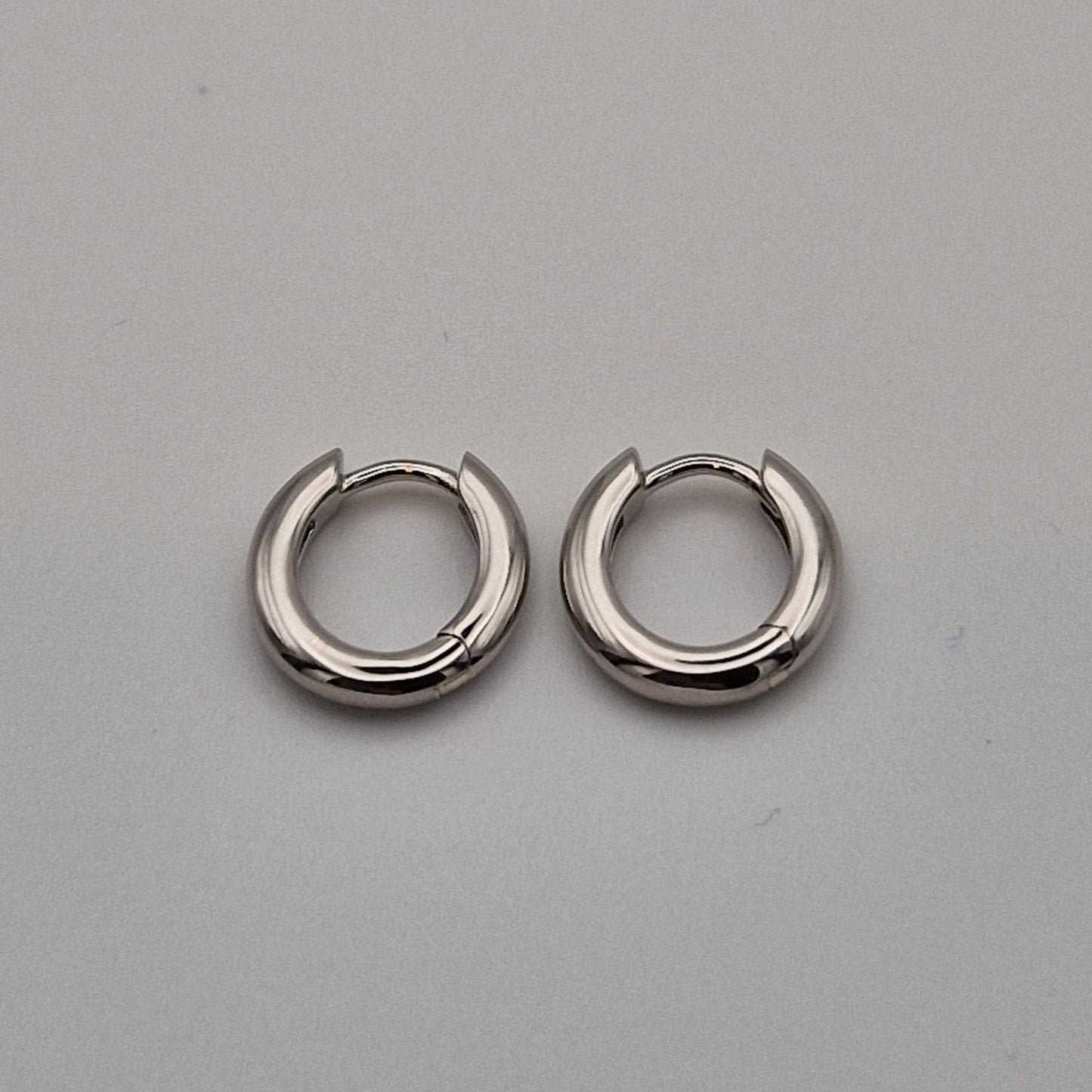 MEDIUM  OVAL HOOPS