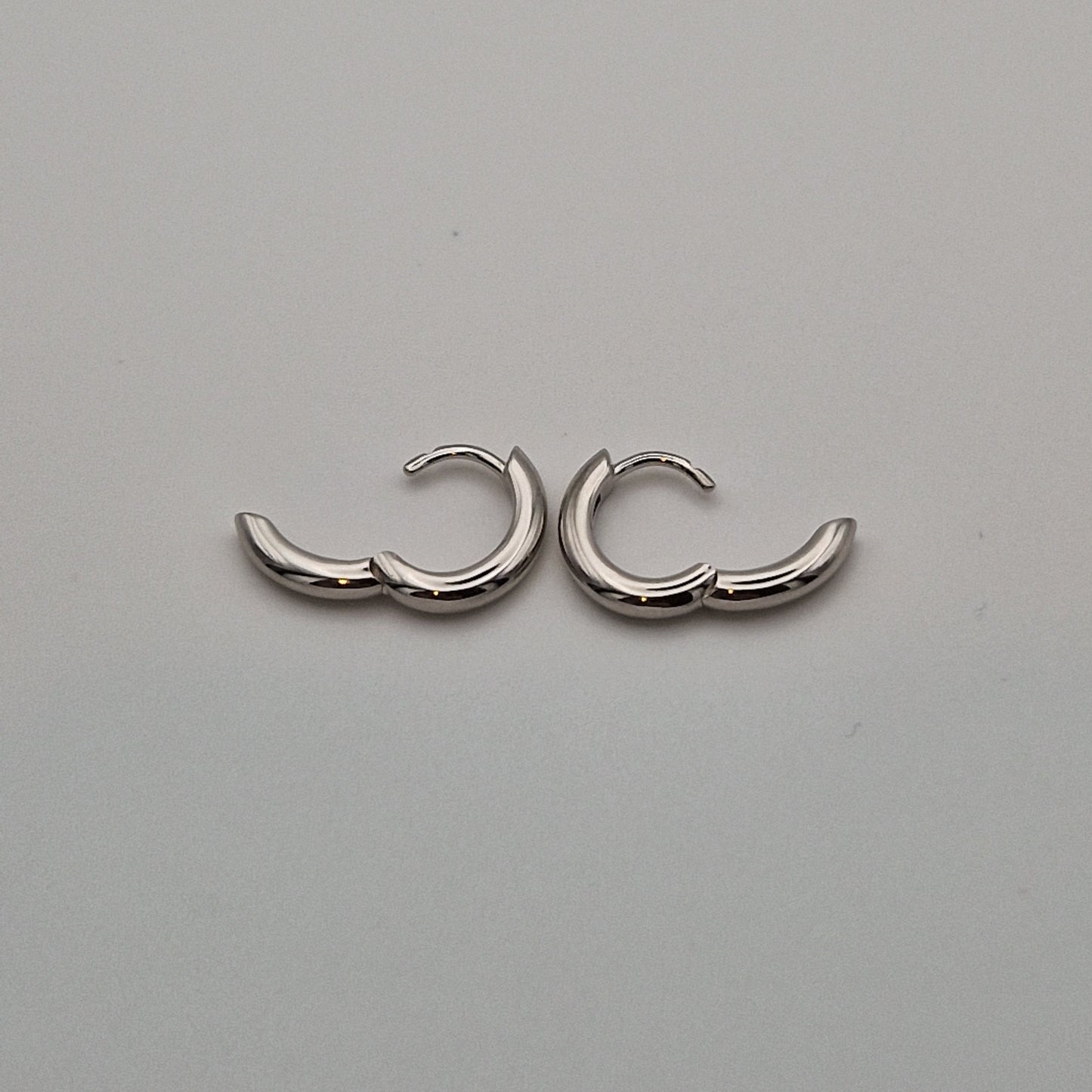 MEDIUM  OVAL HOOPS